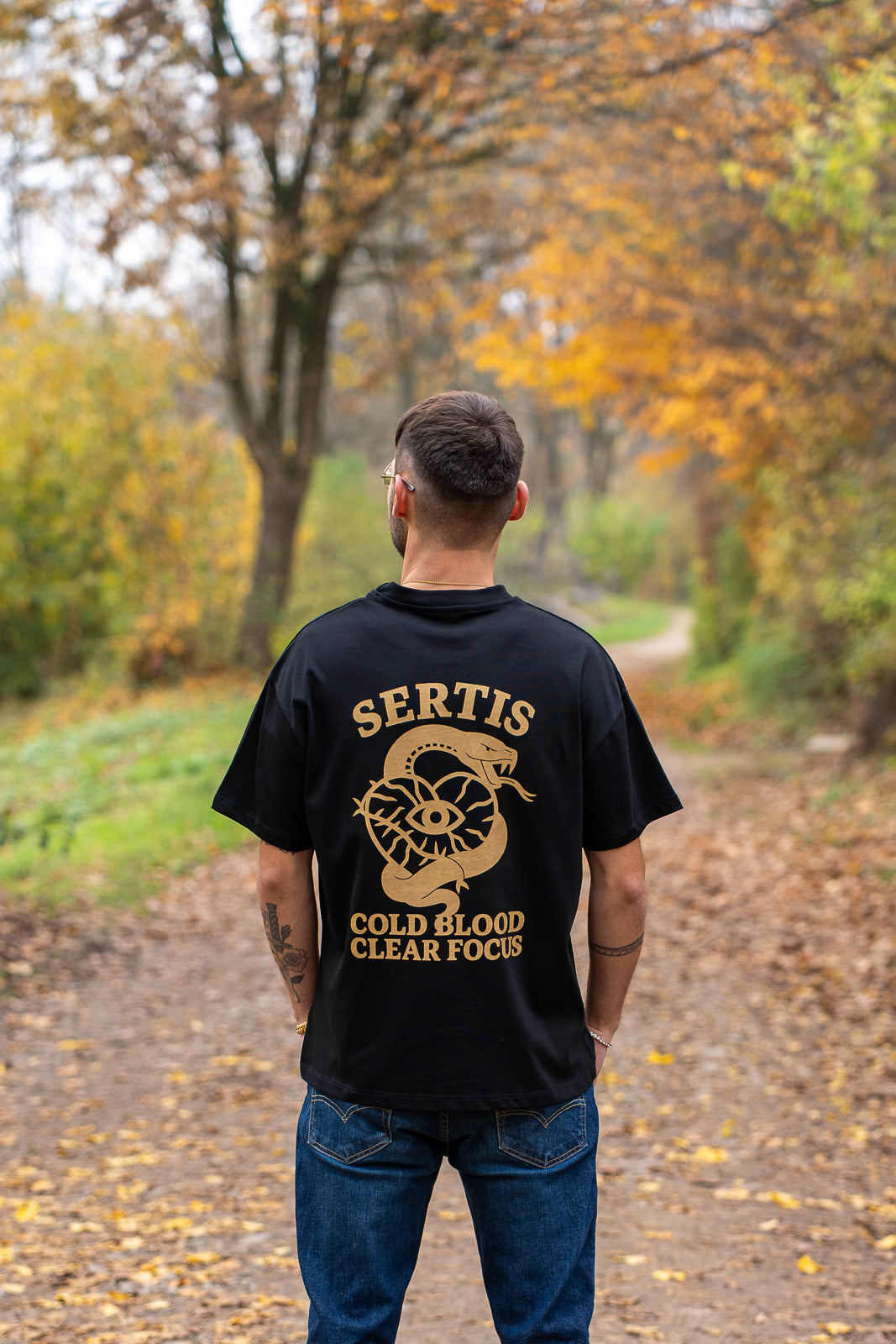 SERTIS Essential Snake Emblem Tee